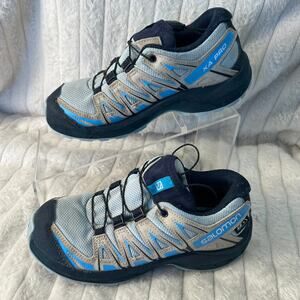 Saloman, Kids Pro Athletic Shoe Size 2